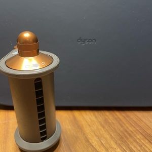 Dyson smoothing dryer attachment